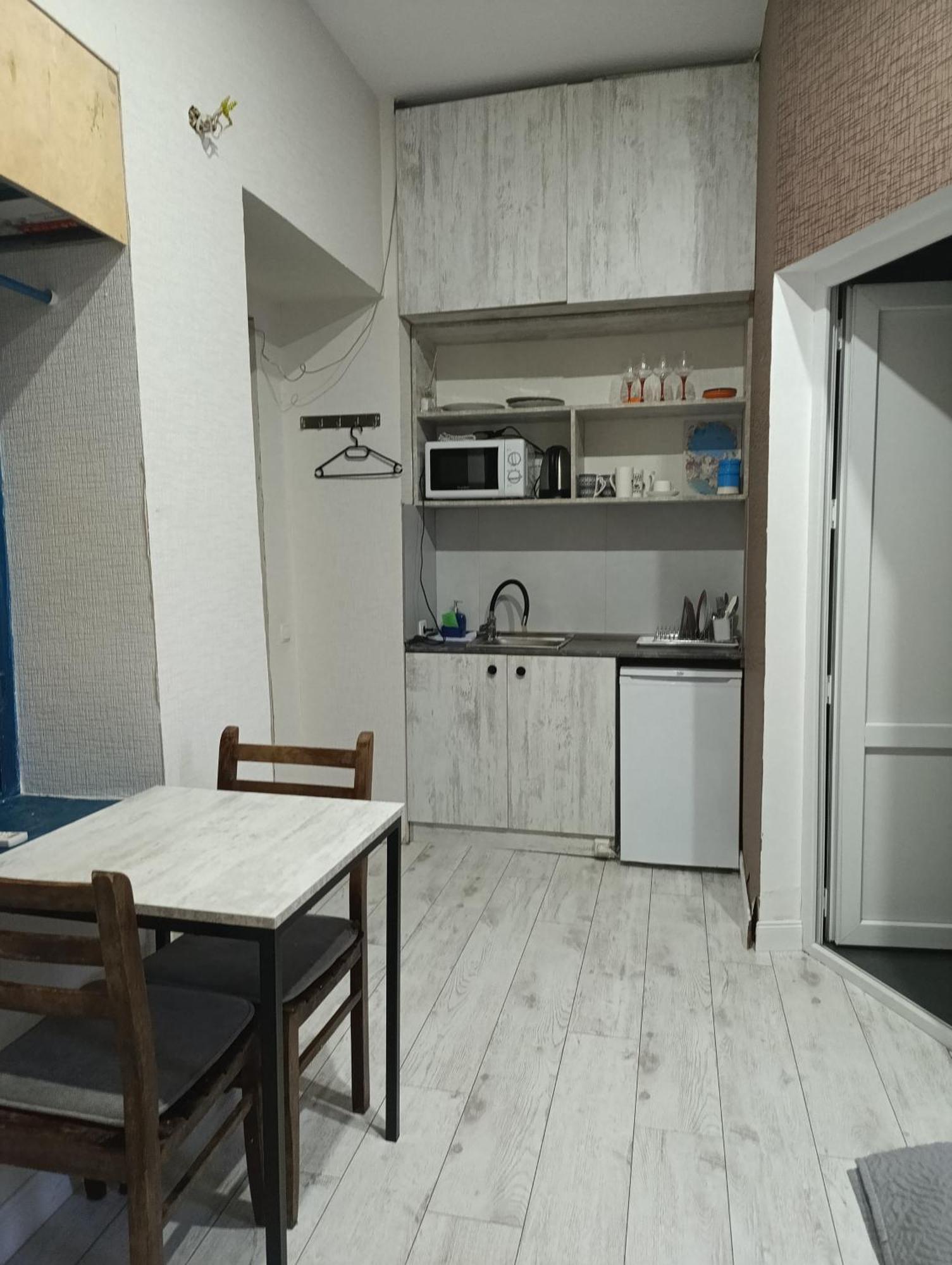 Nino'S Apartment In The Center Of Tbilisi Eksteriør bilde